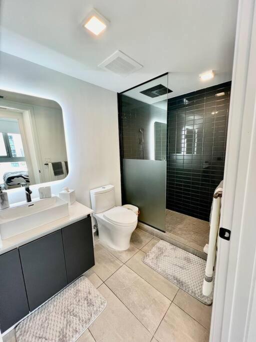 Spacious In The Heart Of Downtown * Miami