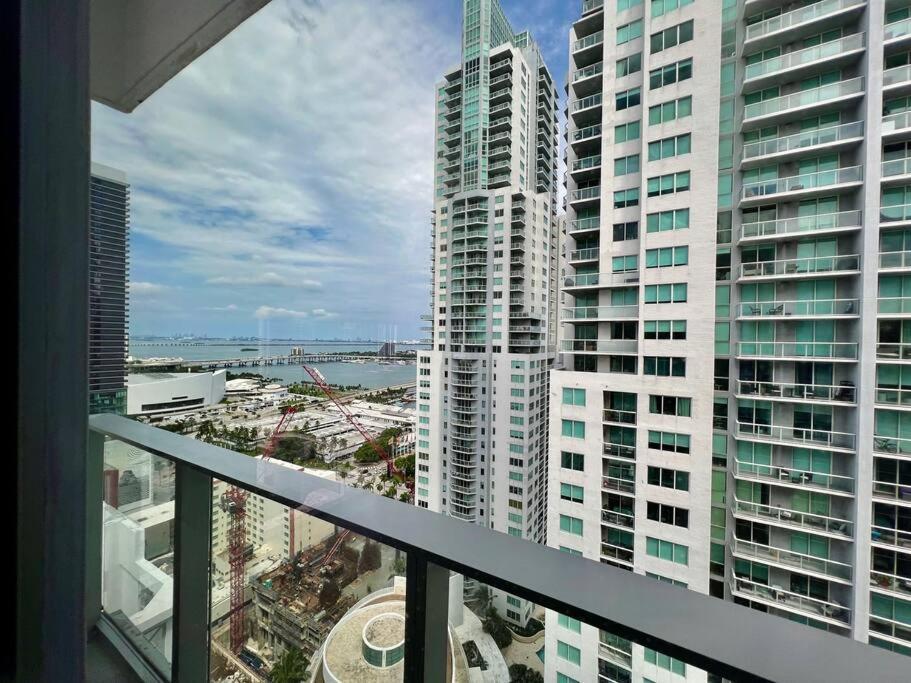 Spacious In The Heart Of Downtown * Miami